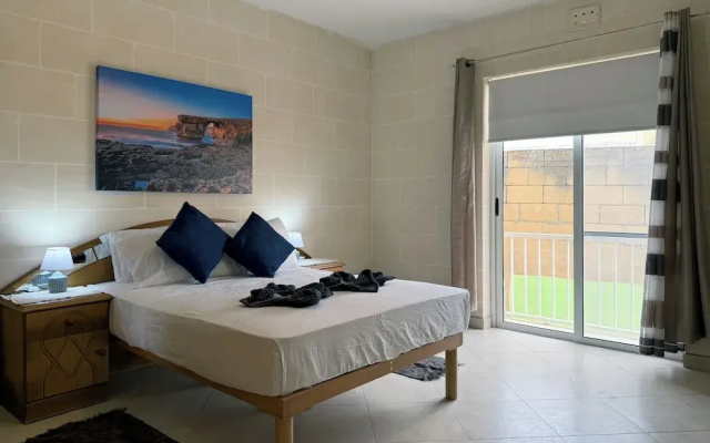 Traditional Maltese 3BD Apartment