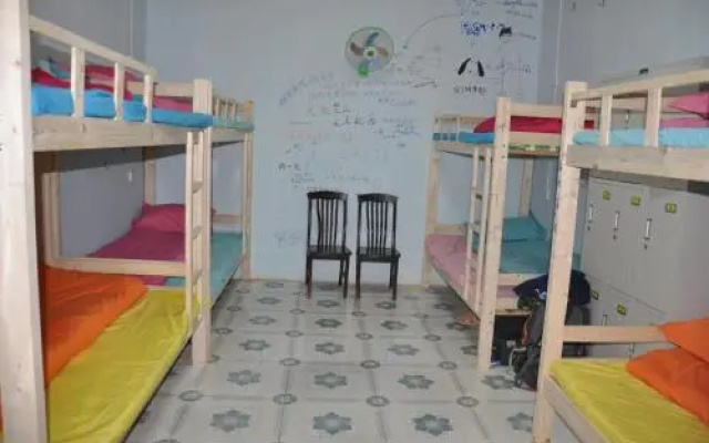Blooming Azaareas International Youth Hostel