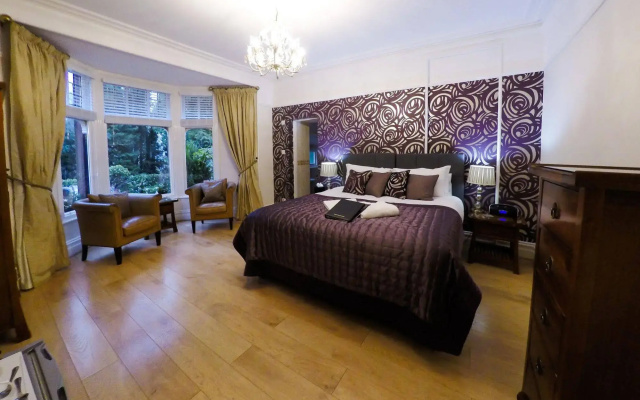 Dene House