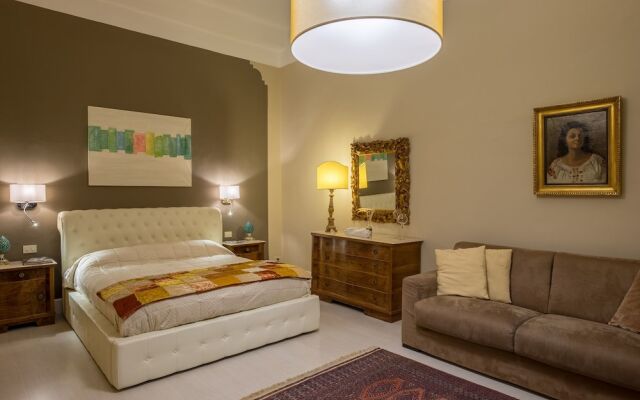 Отель Elegant and Stylish Apartment Италия, Флоренция - отзывы, цены и фото номеров - забронировать отель Elegant and Stylish Apartment онлайн комната для гостей