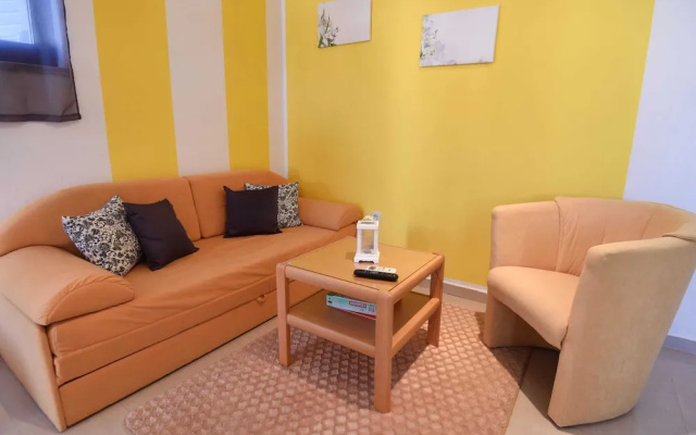 Apartment in Maslenica Near the Sea
