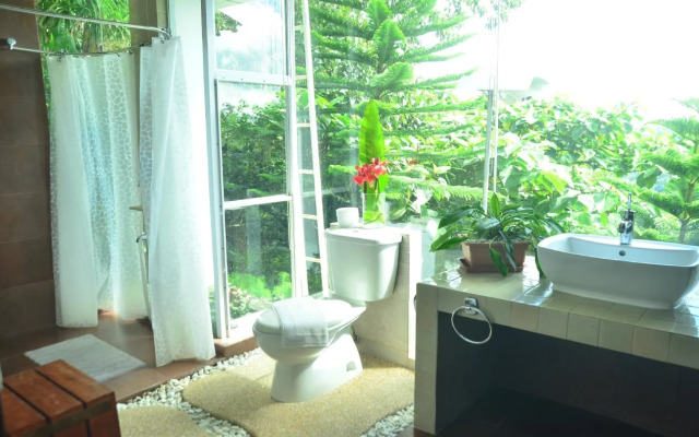 West 35 Eco Mountain Resort
