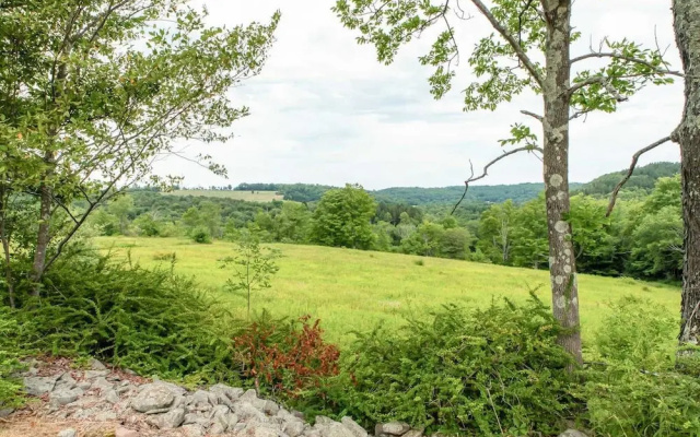 Tentrr - Fields of Dreams at Callicoon