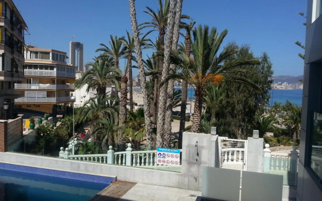 Calle la Cala, 2