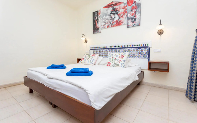 Altamar  52 with balcony&pool By CanariasGetaway