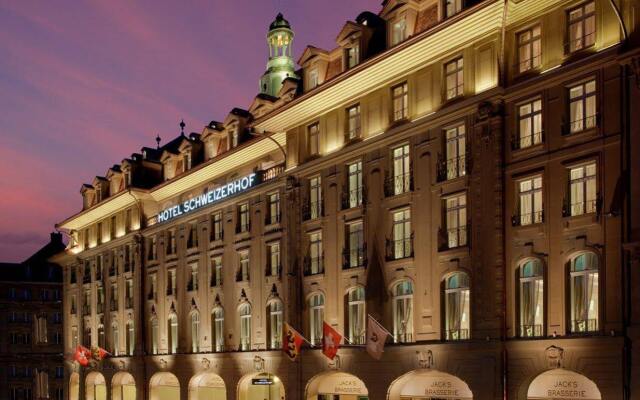 Hotel Schweizerhof Bern & THE SPA вид на фасад