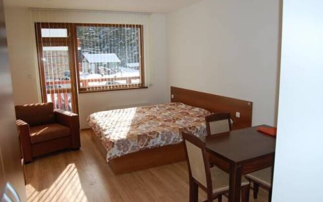 Отель Rila Park - Konyarsky Болгария, Боровец - отзывы, цены и фото номеров - забронировать отель Rila Park - Konyarsky онлайн комната для гостей