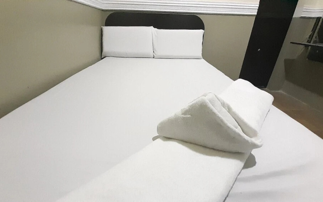 OYO 572 Kti Travellers Inn