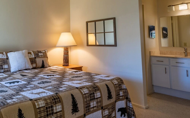 Cottonwood 1453b 2 Bedroom Condo