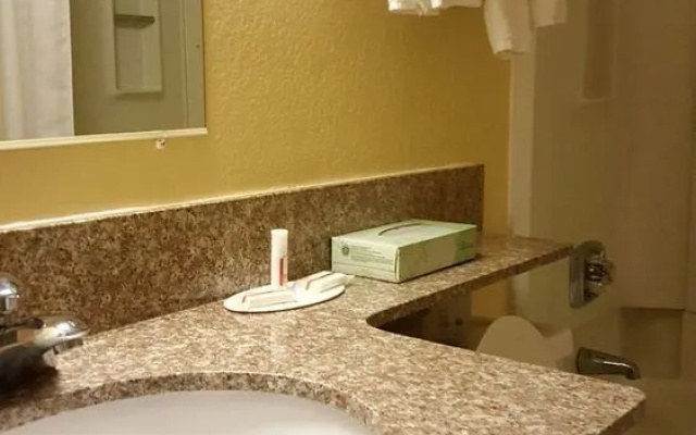 Travelodge Muskegon