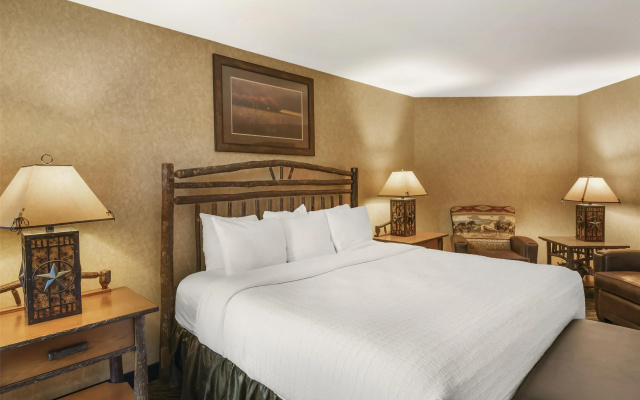 Best Western Plus Kelly Inn & Suites