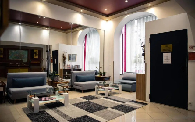 Vayalen Boutique