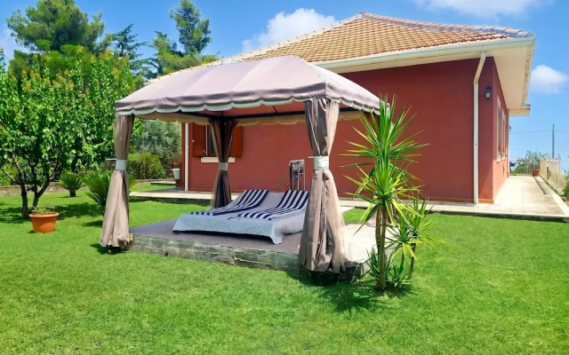 Villa With Volcano View