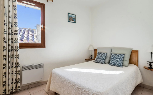 Vineyards & Village Stay