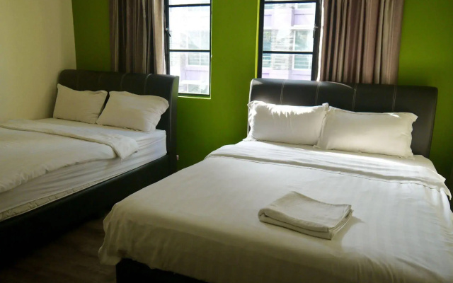 33 Star Hotel