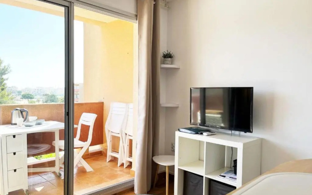 Appartement Bormes-les-Mimosas, 1 pièce, 2 personnes - FR-1-251-414