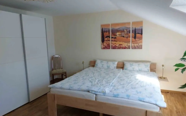 Cosy Holiday Flat Close to Nature