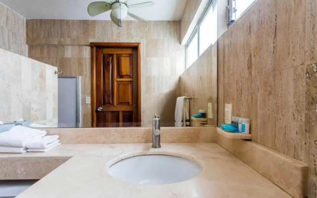 Olas Altas Suites