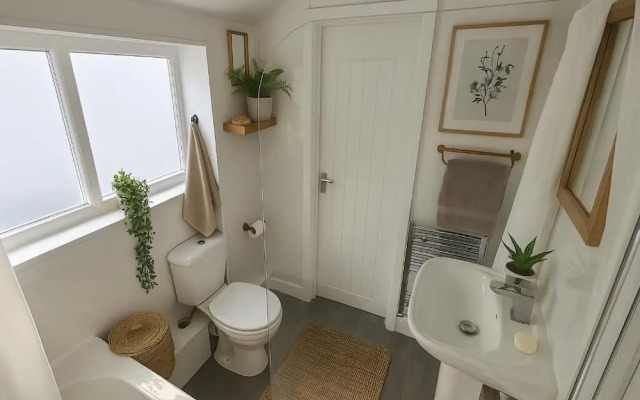 Armstrong St - Cosy 3 Bedroom Home