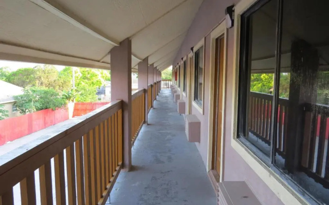 Executive Inn Laguna Vista