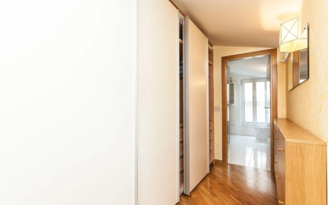 Rental in Rome Corso Lucina