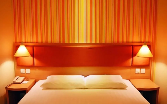 Home Inn-xinji Anding Street Branch