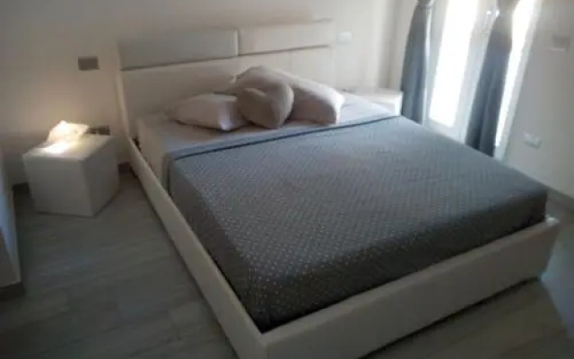 White Club Residence