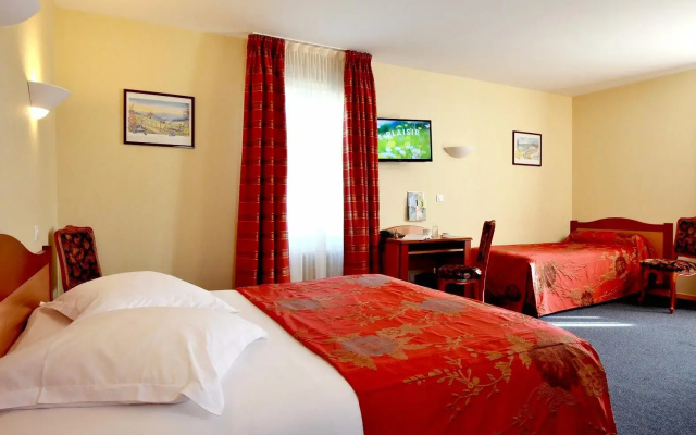 Logis Hôtel & Restaurant des Lacs