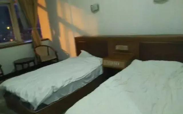 Anmen Golden Holiday Hotel