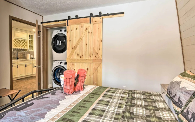Tobyhanna Cabin w/ Deck, Community Pool & Golf!