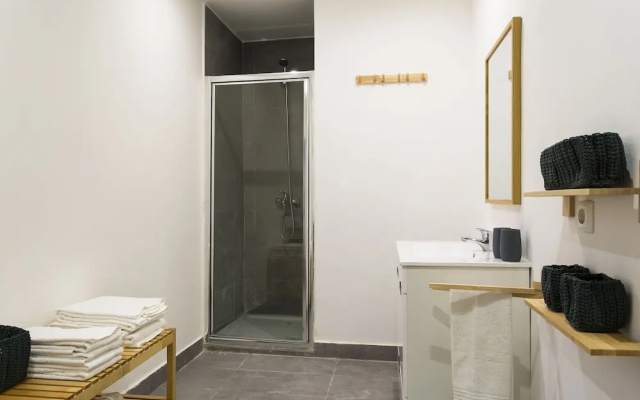 5 Bedroom Apartment near Av Liberdade