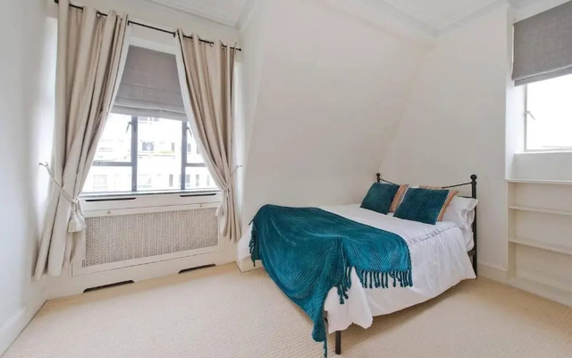 Stylish London Getaway In The Heart Of The City