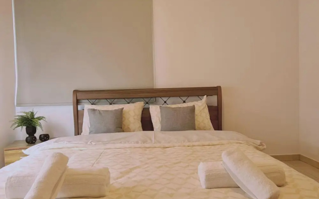 73 LCA - Stay Novel Apartment