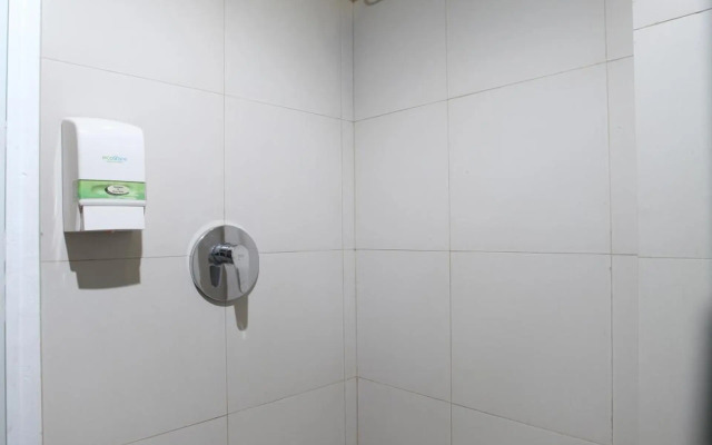 Whiz Hotel Cikini Jakarta