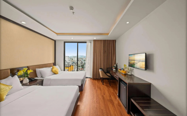 Palazzo Da Nang Beach Hotel