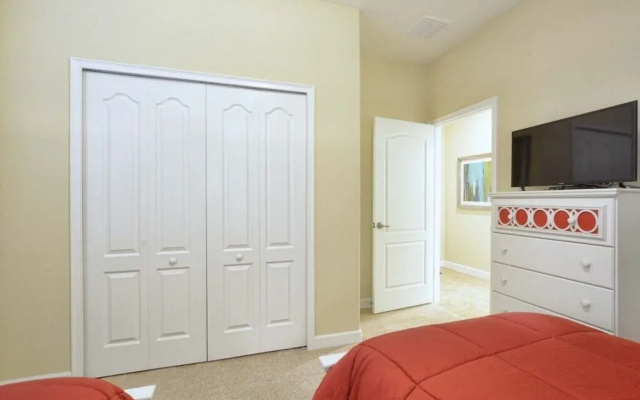 Storey Lake-5 Bedroom Townhome w/Splashpool-1606ST