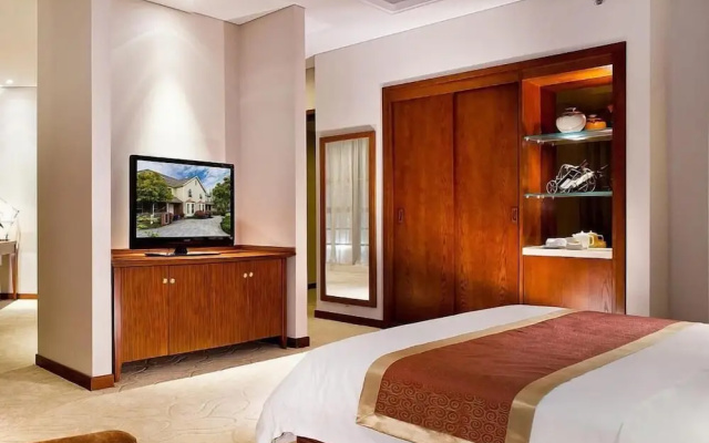 Jinling Expo Center Hotel