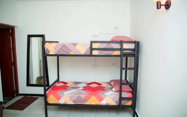 Tuk Tuk Hostels