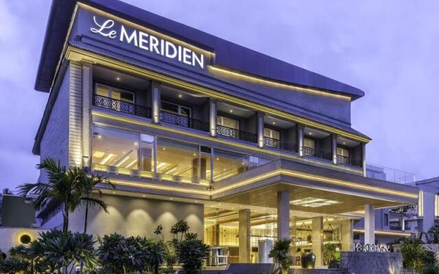 Отель Le Meridien Goa Calangute вид на фасад