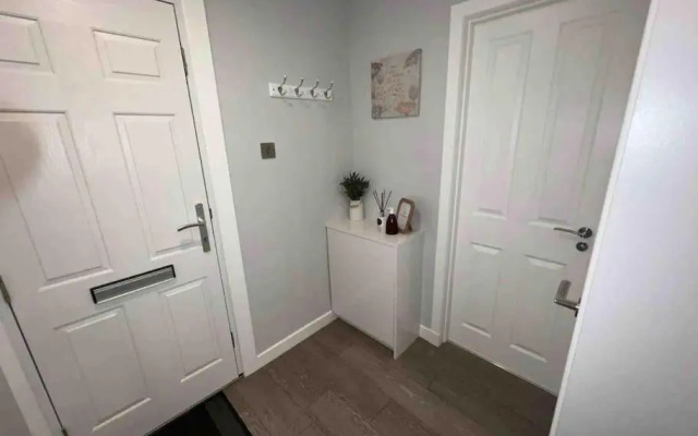 Modern 2 Bed Apartment