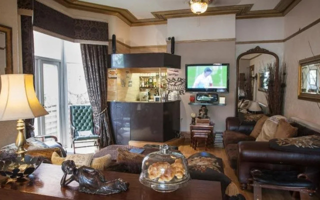 Leicester Hotel