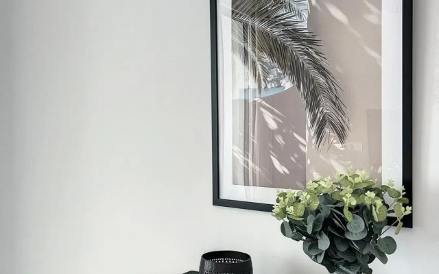 Via Celere 2328 Luxury Sea View Apartment