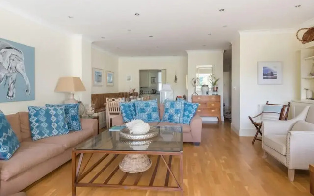 Lowenna Manor 5