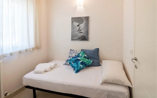 Elegante Trilocale Marconi Prima Fila Mare