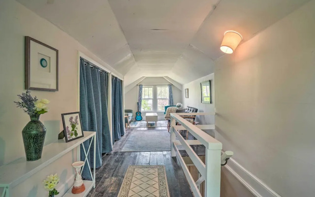 Elegant Charles Town Home: Grill, Walk Dtwn!