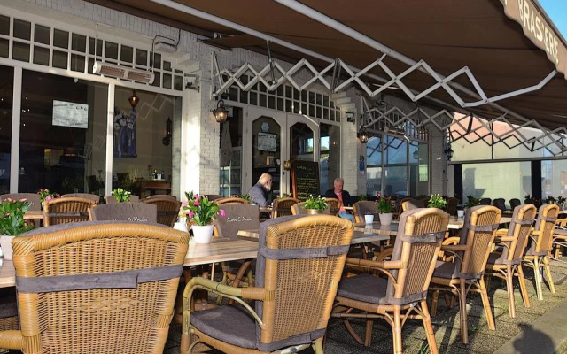 Hotel Restaurant Brasserie Kanne & Kruike