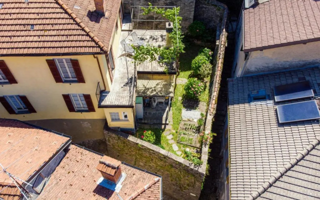 Charming House Bice - by MyHomeInComo