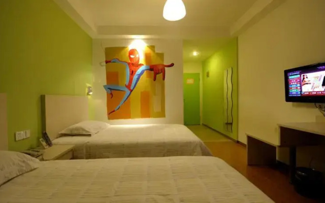 Hangzhou ACG Life Theme Hotel (Yunhe Plaza Branch)
