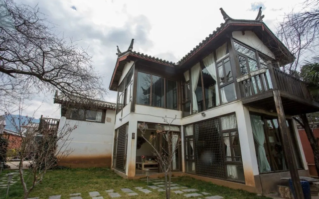 Yunzhong Baisha Lijiang Inn