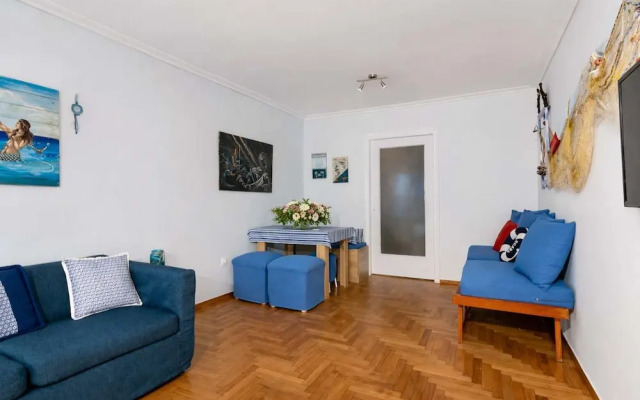 Seaside Escape With Balcony in Paleo Faliro